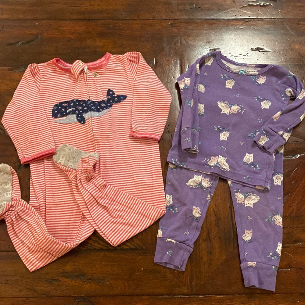 Baby Girls Bundle Lot of 2 Pairs Size 12 Months Pajamas, One Footie, One Set